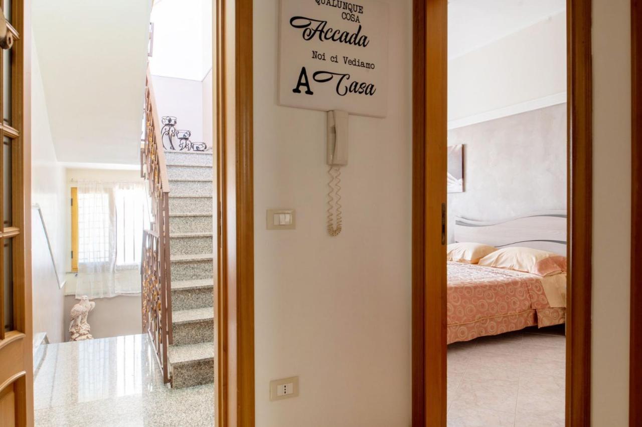 A Casa Tua Affitti Brevi Acomodação com café da manhã Noto Exterior foto